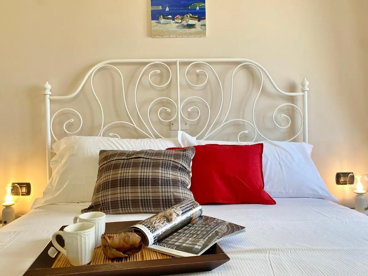 Casaviva - Lovely Seaview Trilo In Genova Nervi Apartment 0*, Genoa
